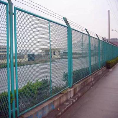 綠色邊框隔離柵在洛陽新安的應用與價值解析